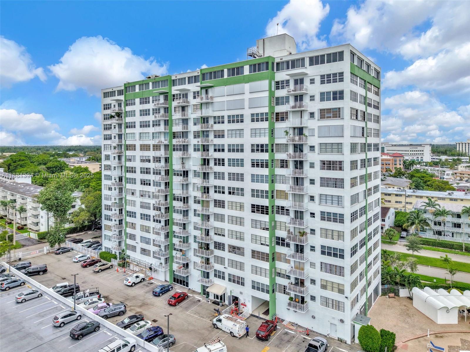 BAYVIEW TOWERS CONDO SOUT - Residential
