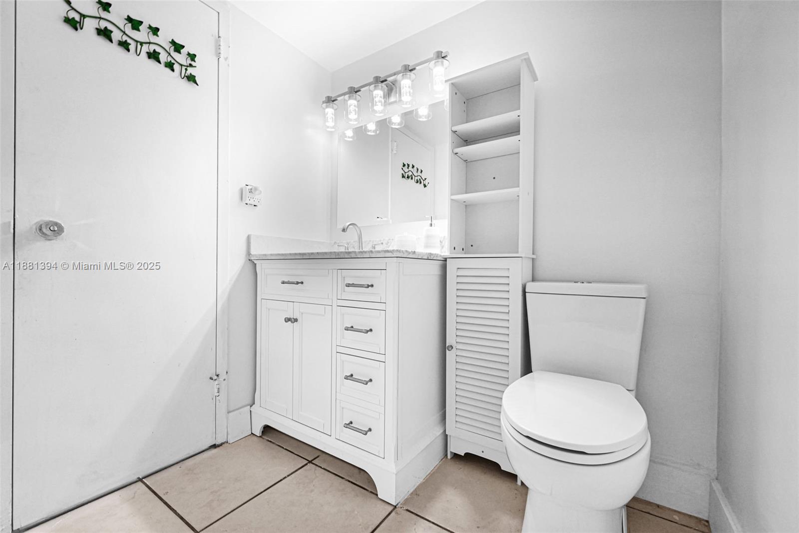 BAYVIEW TOWERS CONDO SOUT - Residential
