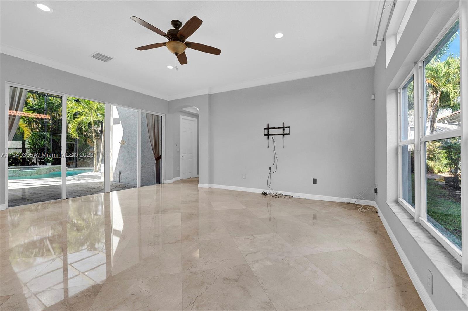 CAPELLA 1 - Residential