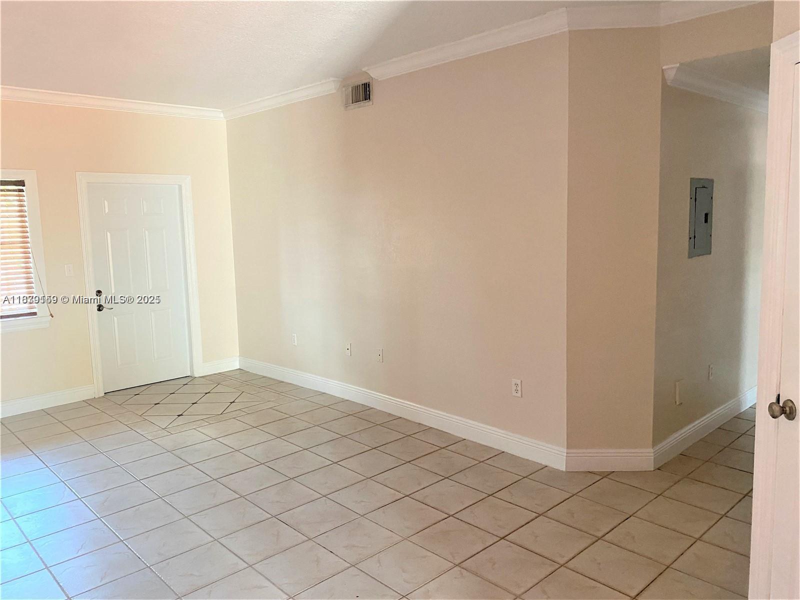 7546 W 20th Ave 102