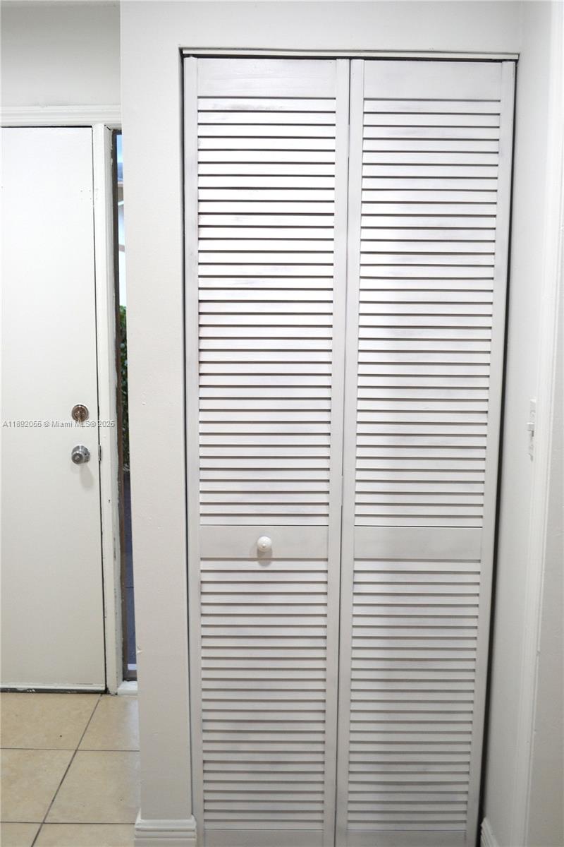 MILLER VILLAS CONDO - Residential Lease