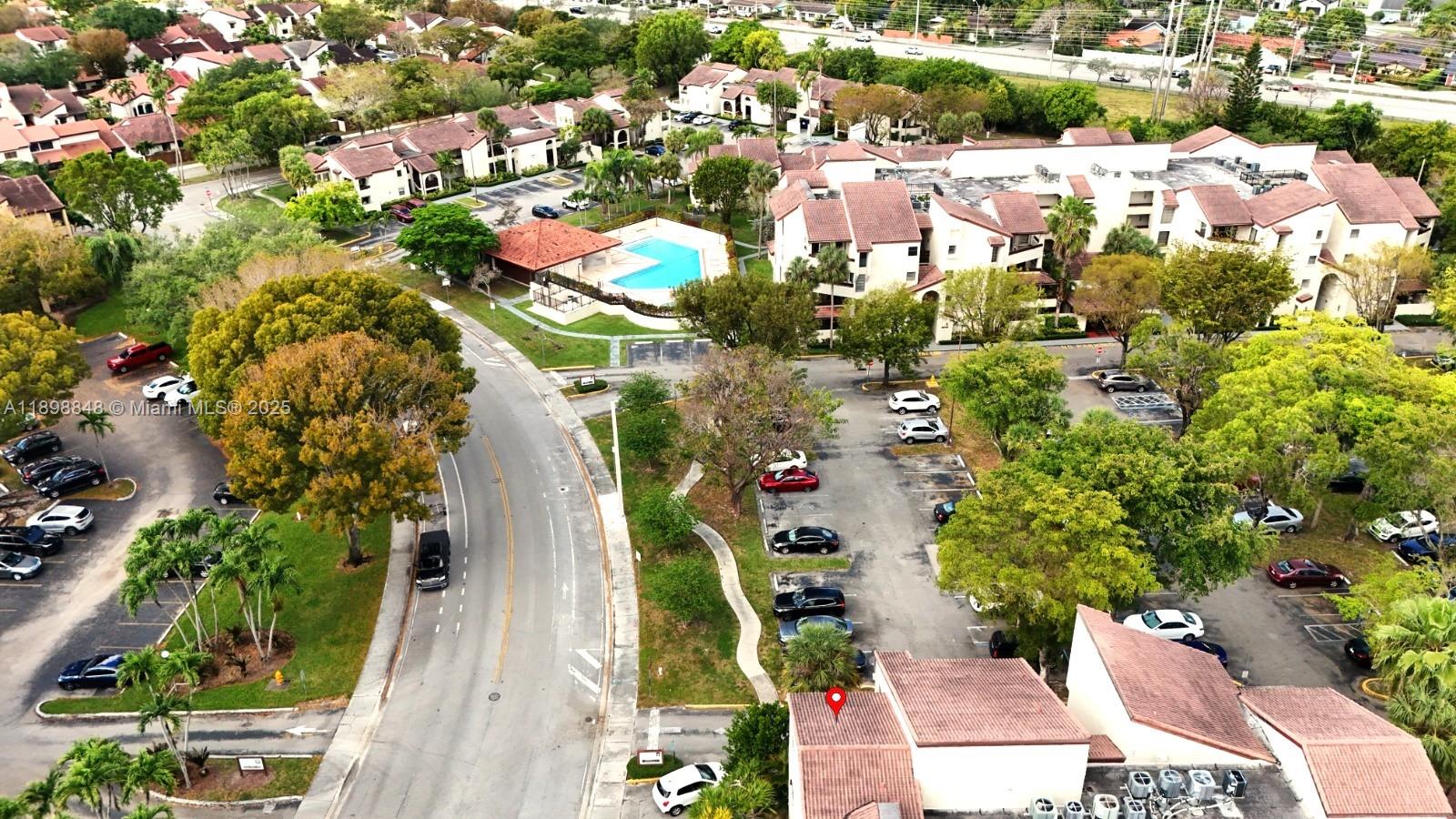 KENLAND BEND SOUTH CONDO - Residential