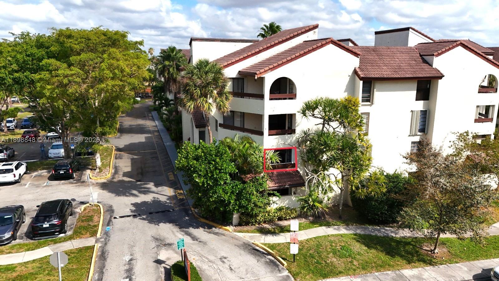 KENLAND BEND SOUTH CONDO - Residential