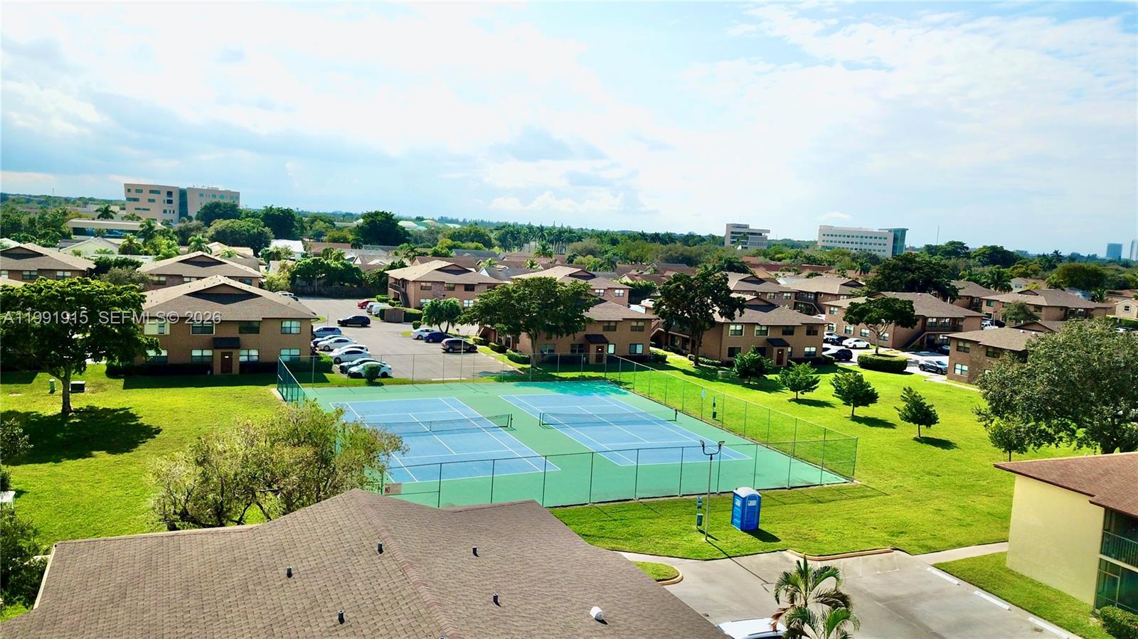 WINDING LAKE TWO AT WELLE - Residential