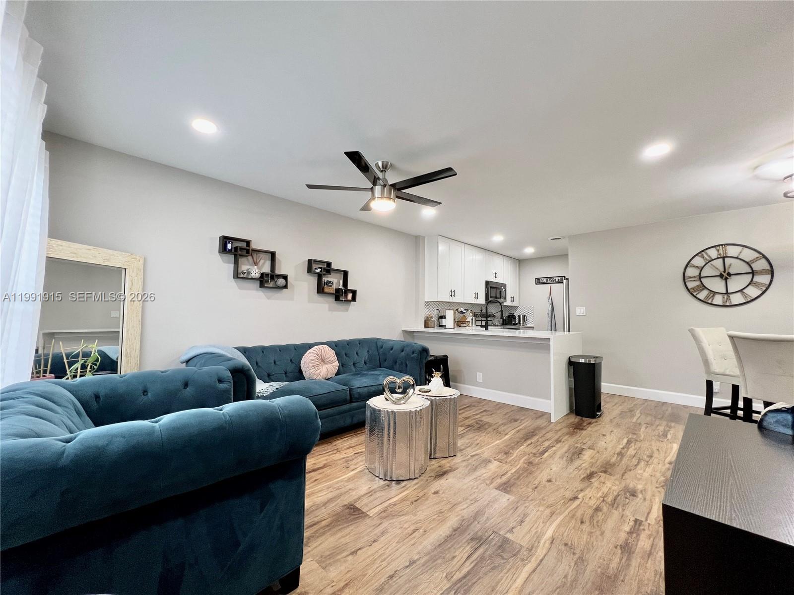 10019 Winding Lake Rd 202