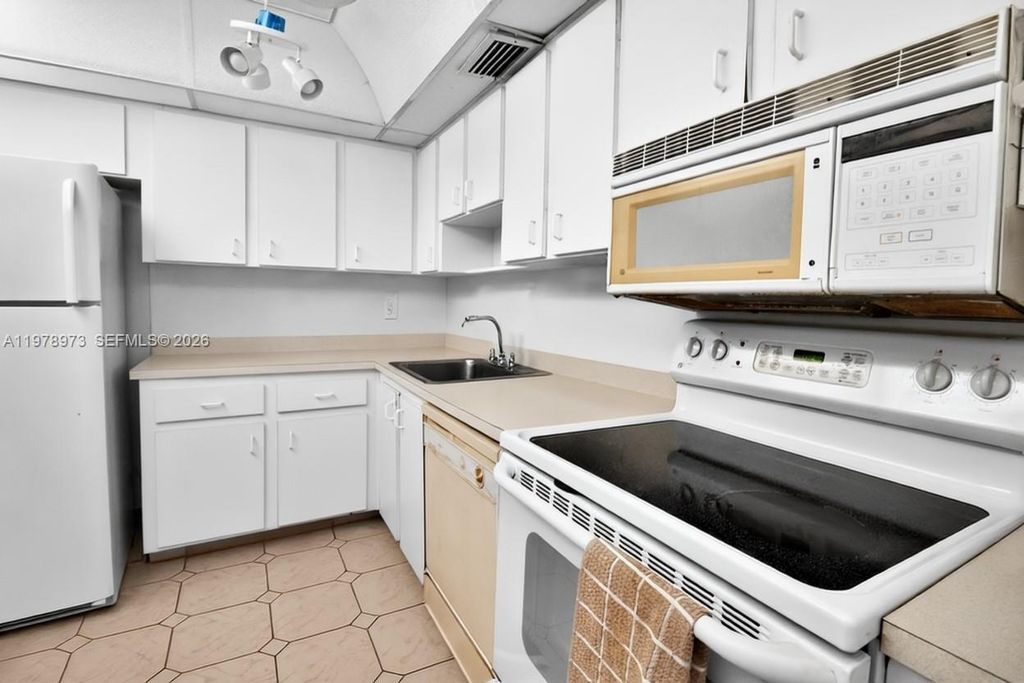 Photo of 8280 SW 24th St #7104, North Lauderdale, FL 33068 (MLS # A11978973)