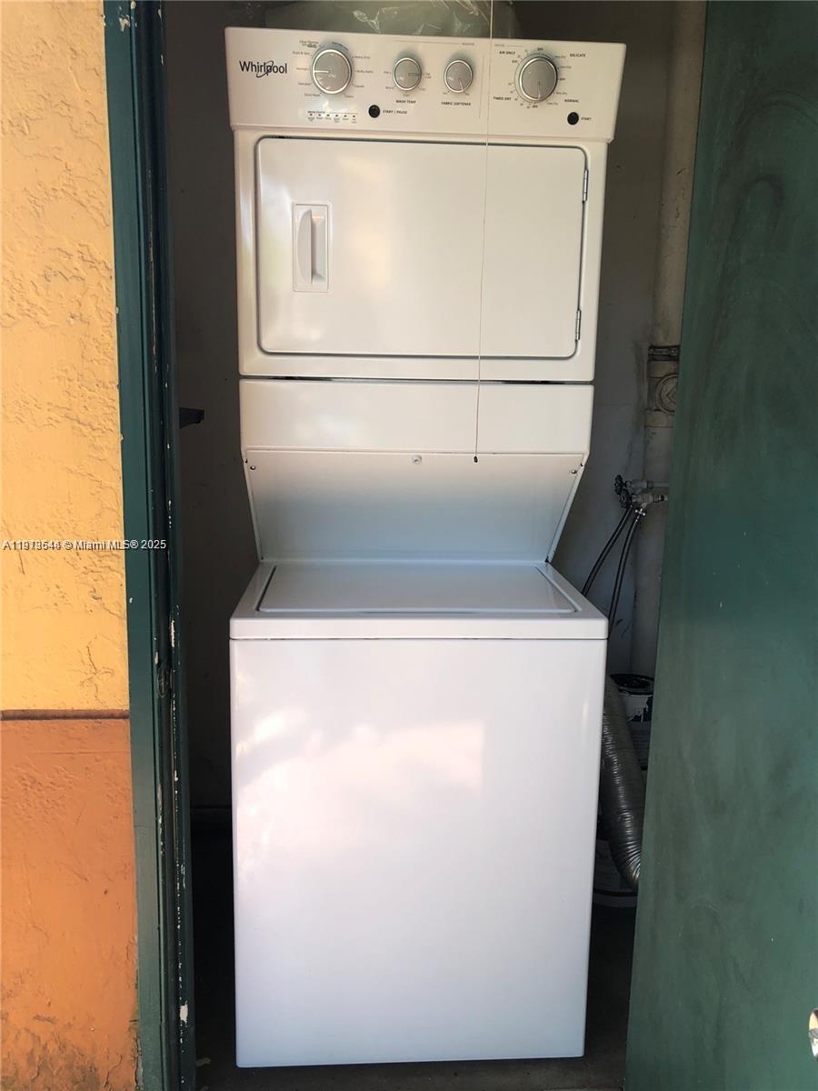 LAKES OF JACARANDA CONDO - Residential