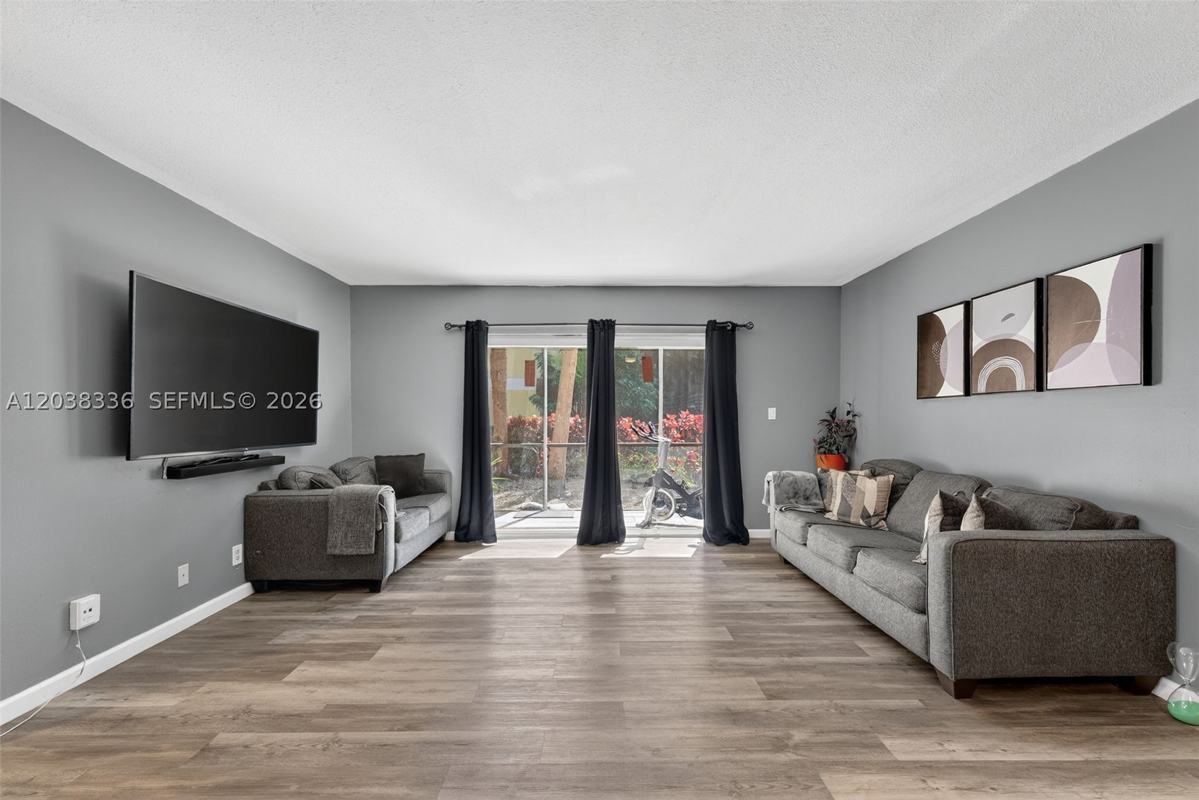 3053 N Oakland Forest Dr 103
