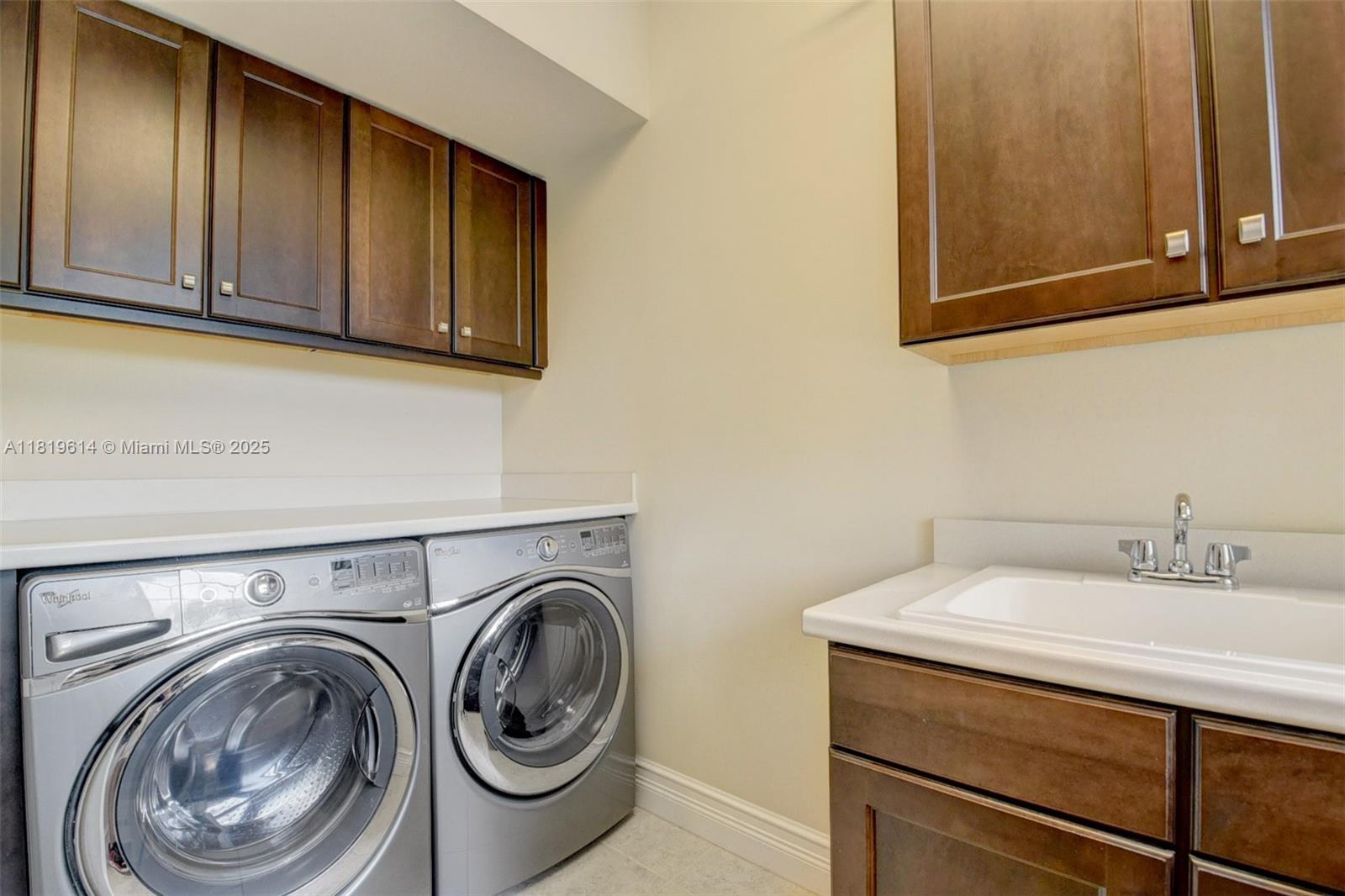 BRIDGES PL 8 - Residential Lease