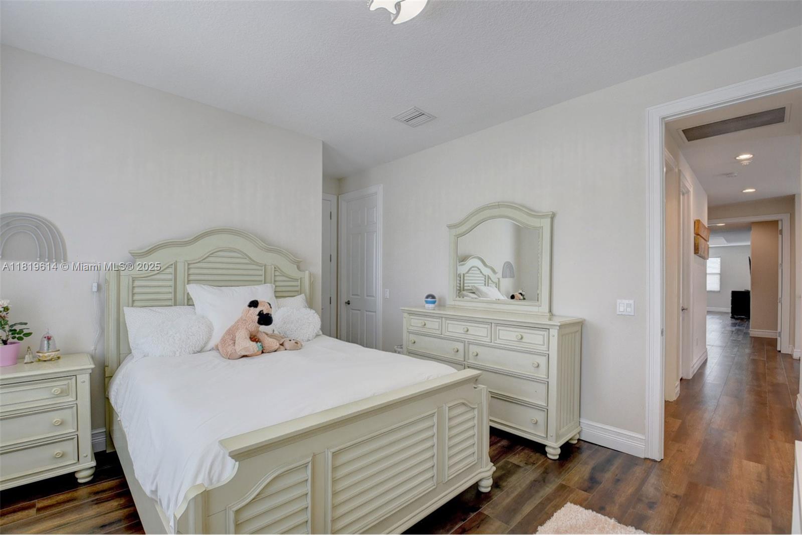 BRIDGES PL 8 - Residential Lease