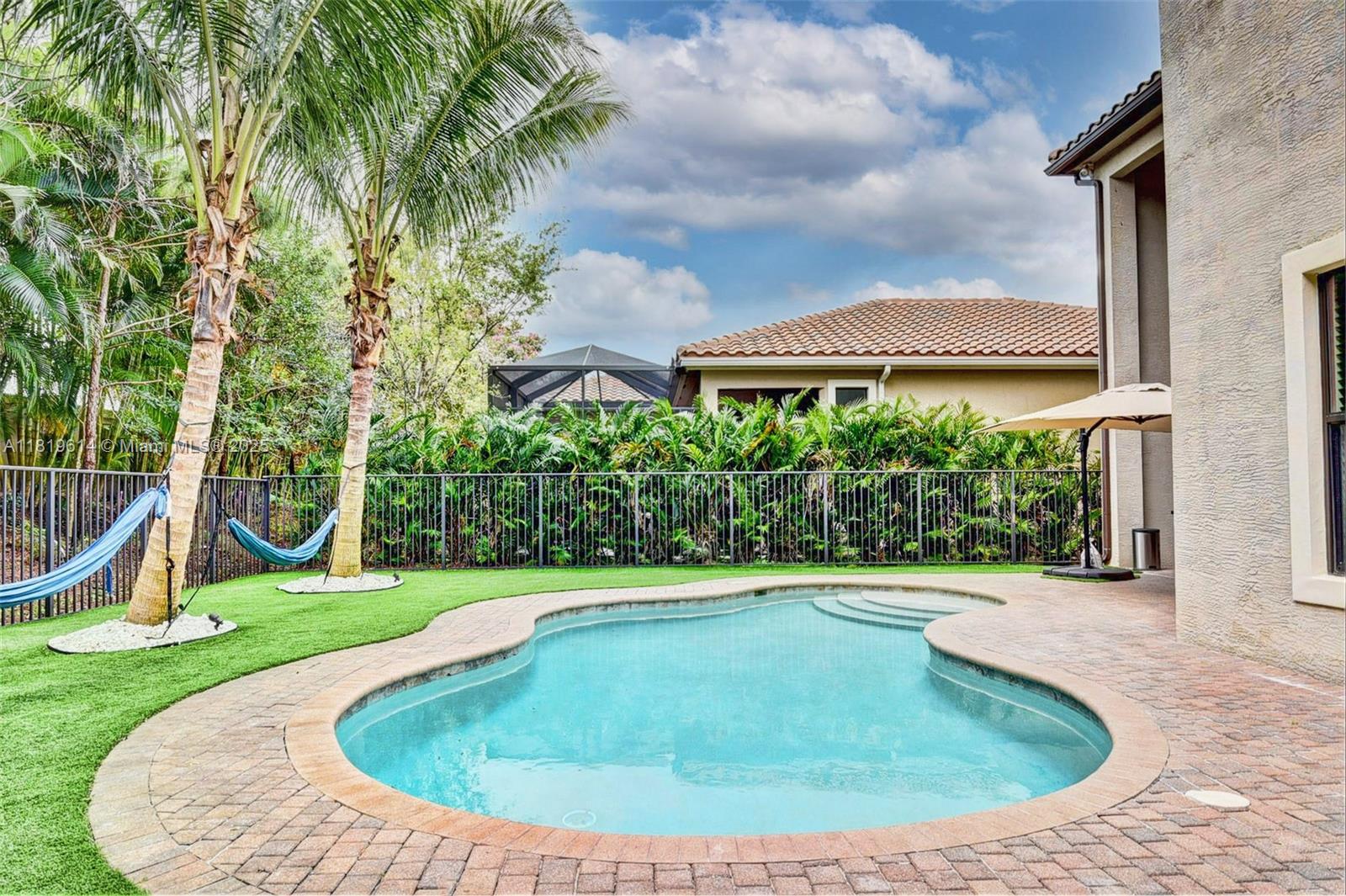 BRIDGES PL 8 - Residential Lease