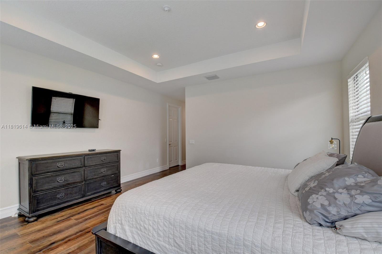 BRIDGES PL 8 - Residential Lease