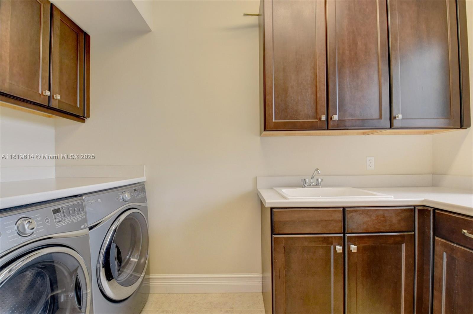 BRIDGES PL 8 - Residential Lease