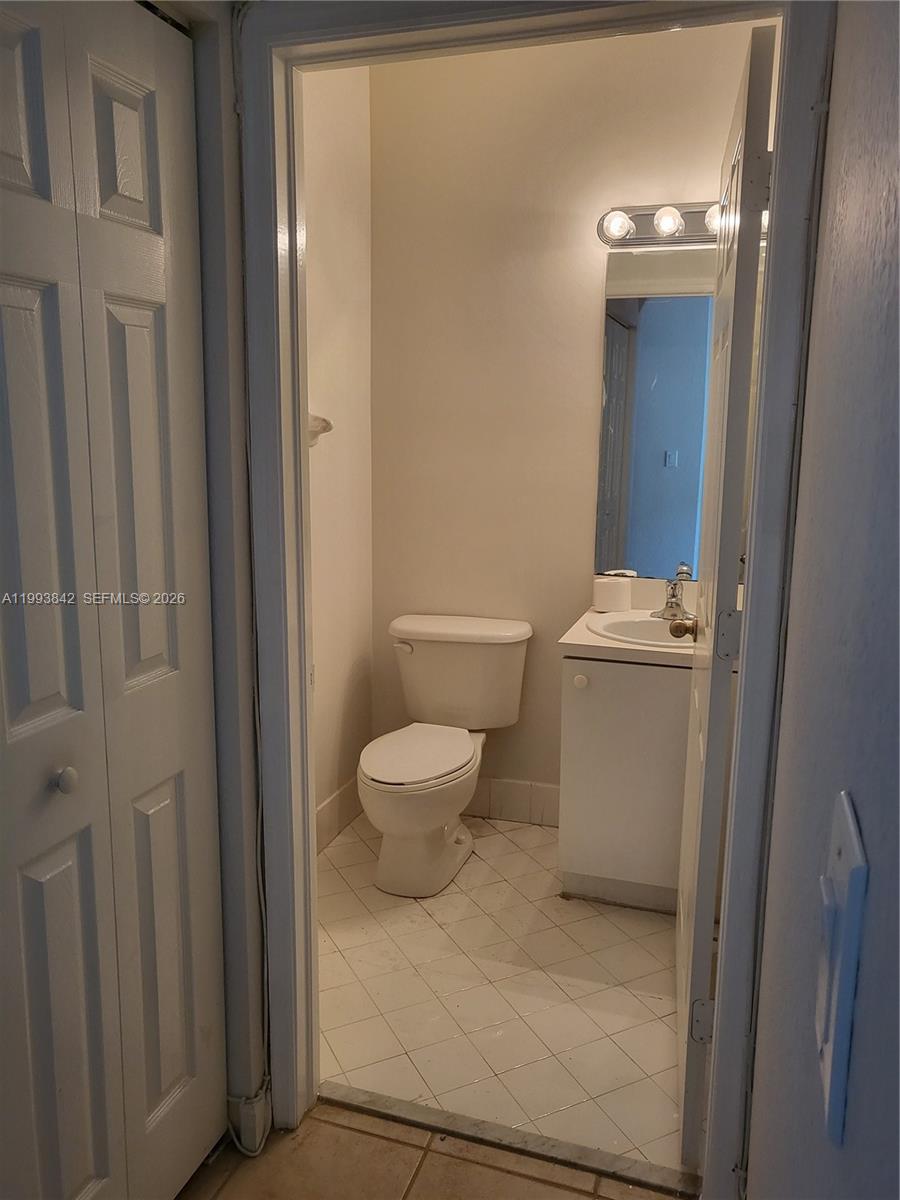 FLORIDIAN ISLES - Residential Lease