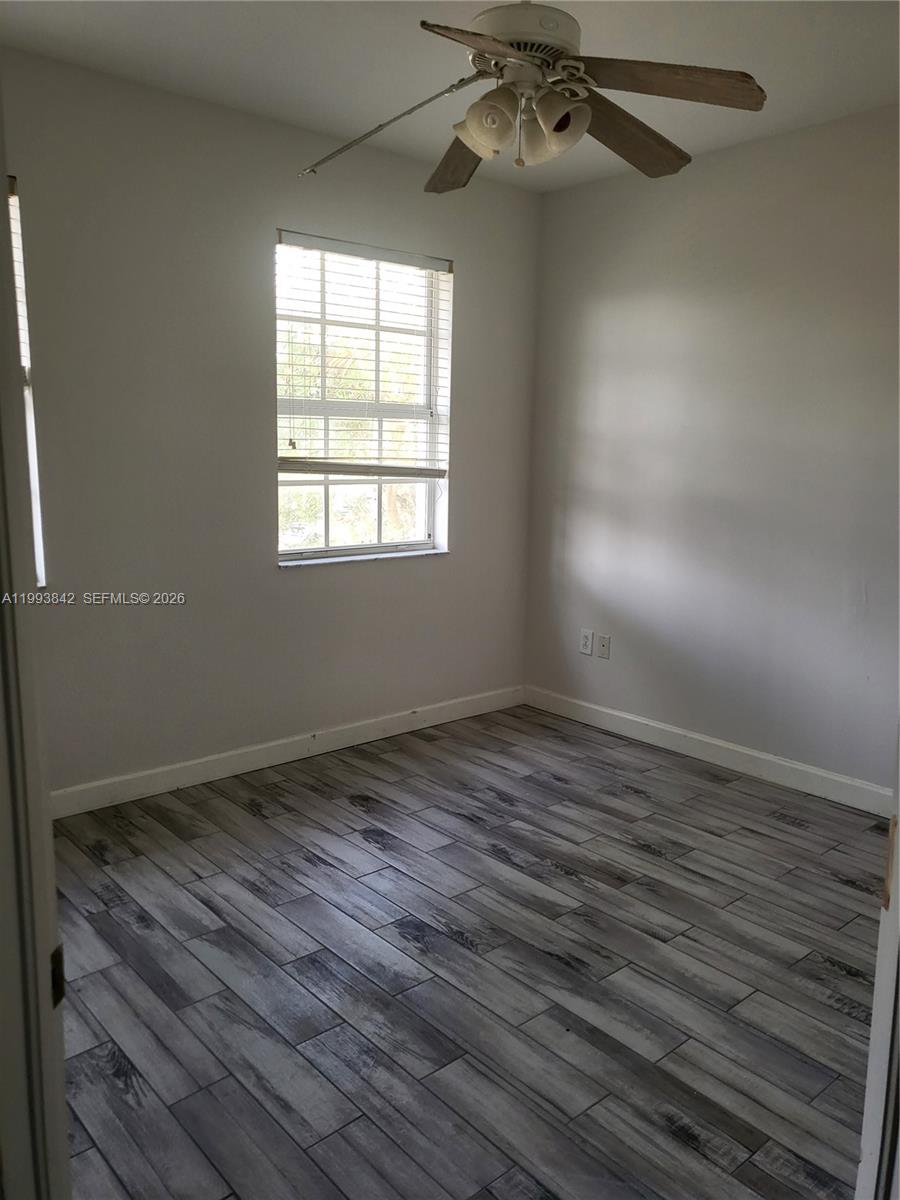 FLORIDIAN ISLES - Residential Lease