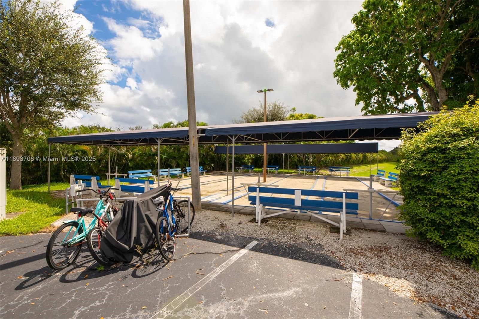 WATERSIDE VILLAGE OF PALM - Residential