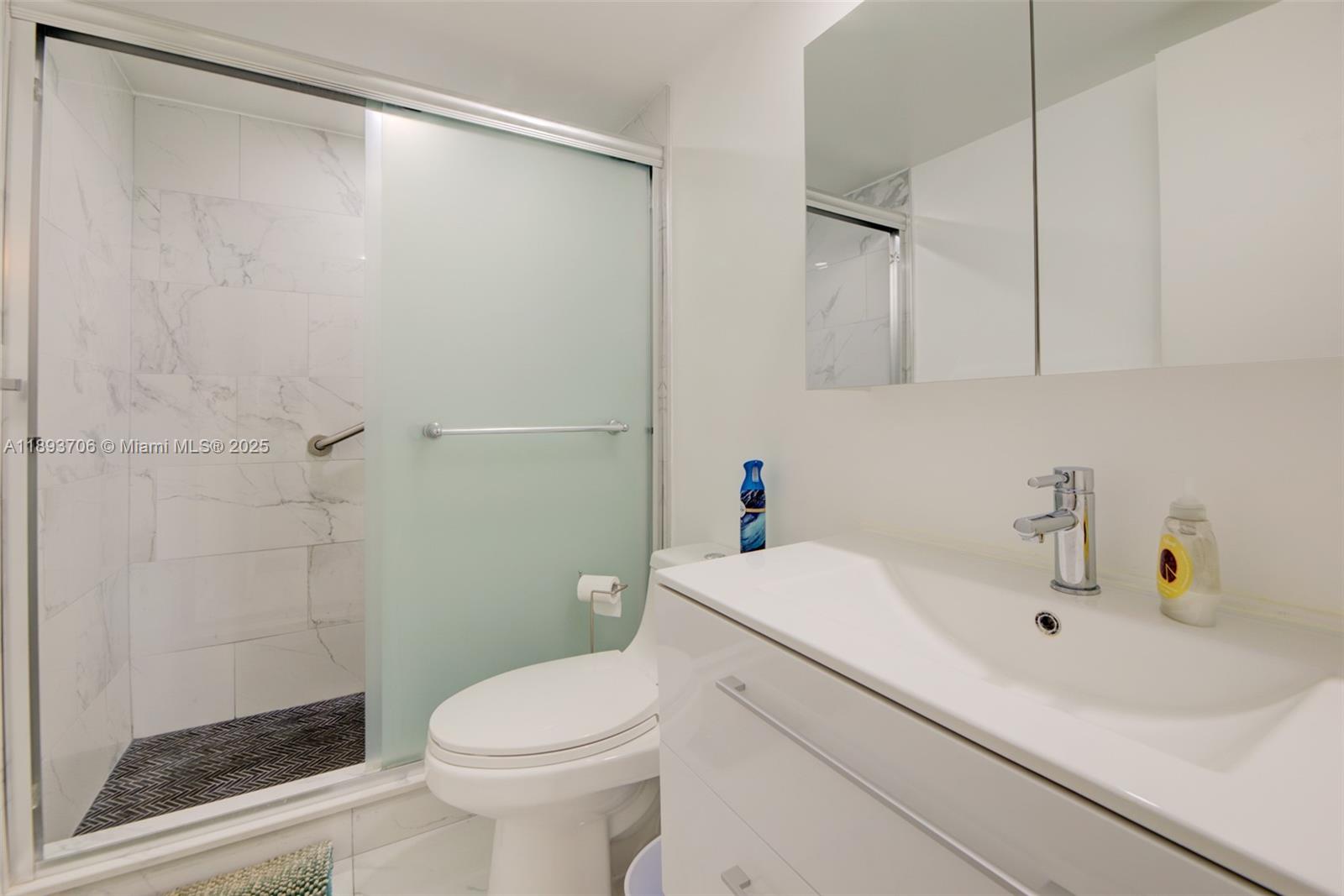 WATERSIDE VILLAGE OF PALM - Residential