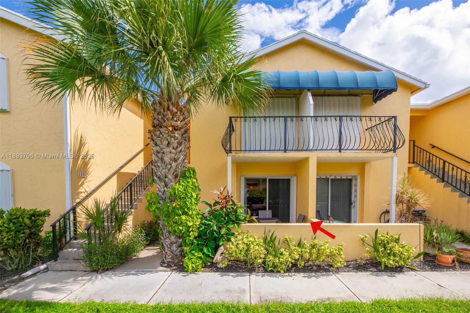 WATERSIDE VILLAGE OF PALM - Residential