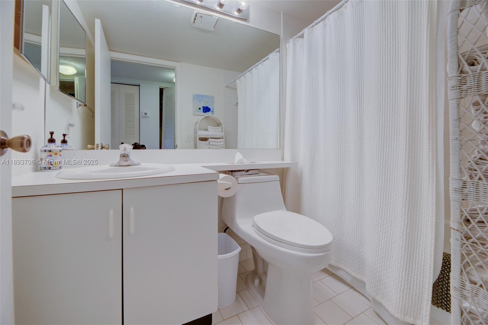 WATERSIDE VILLAGE OF PALM - Residential