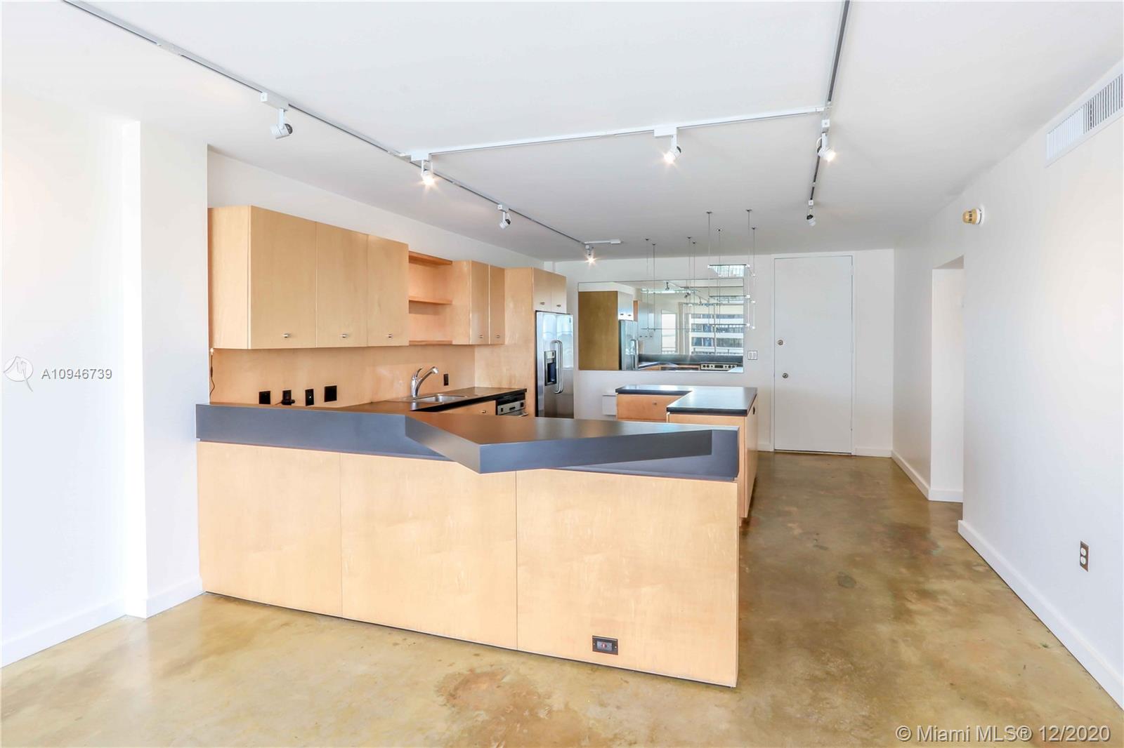 PALM BAY CONDOMINIUM - Residential