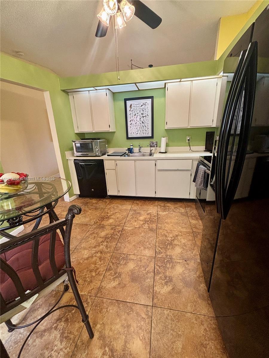 WHISPER WALK SEC C CONDO - Residential Lease