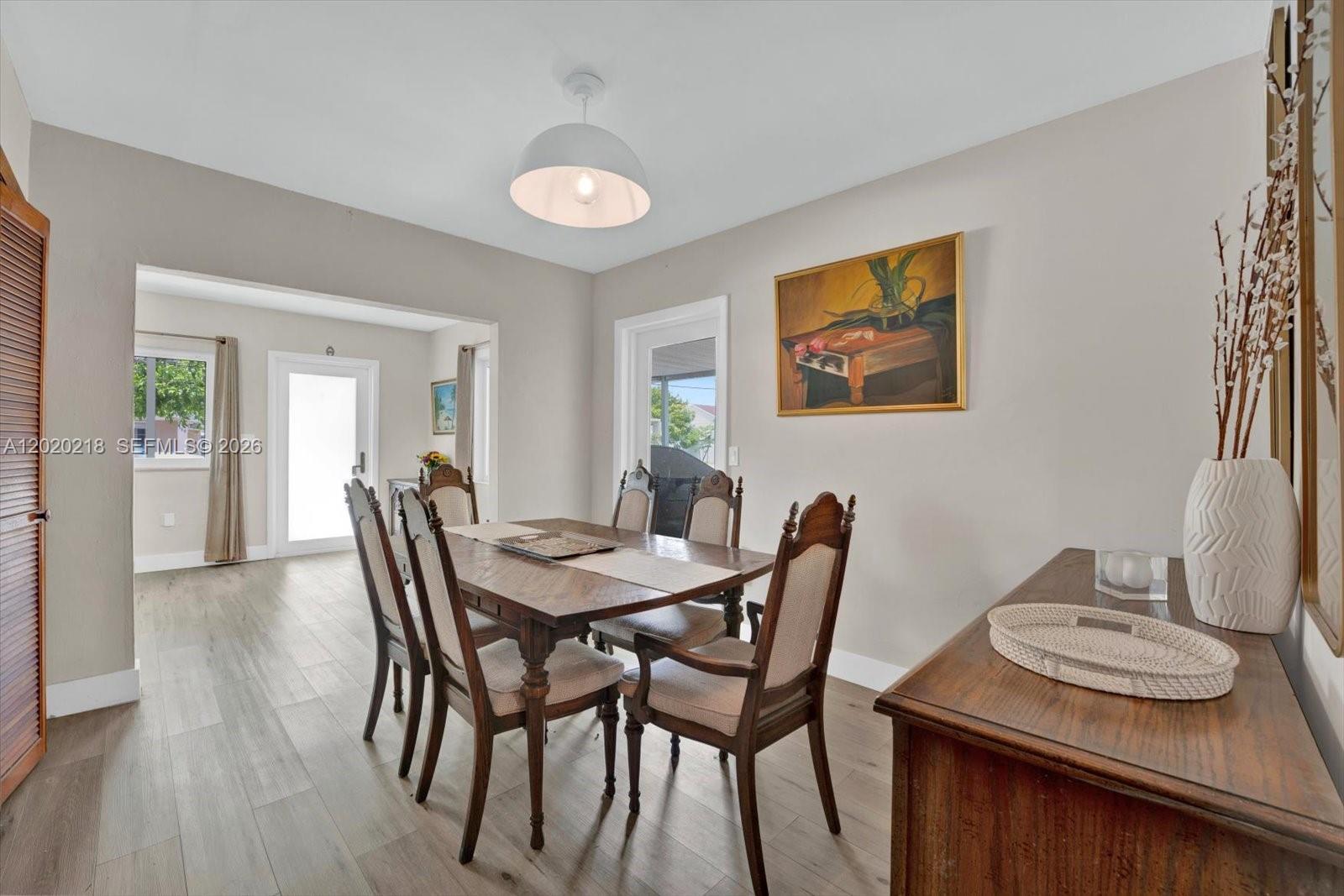 RIVERSIDE FARMS - Residential