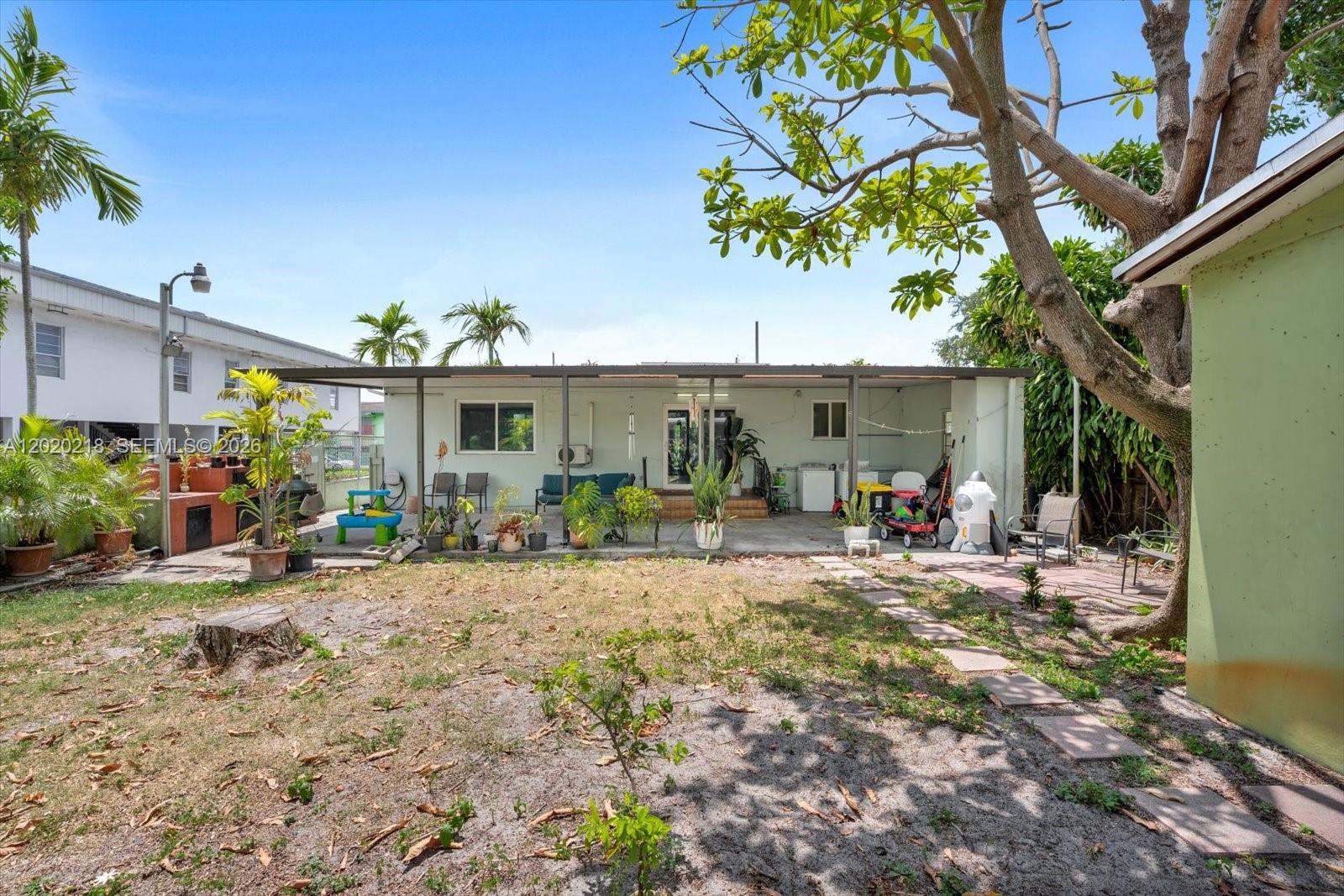 RIVERSIDE FARMS - Residential