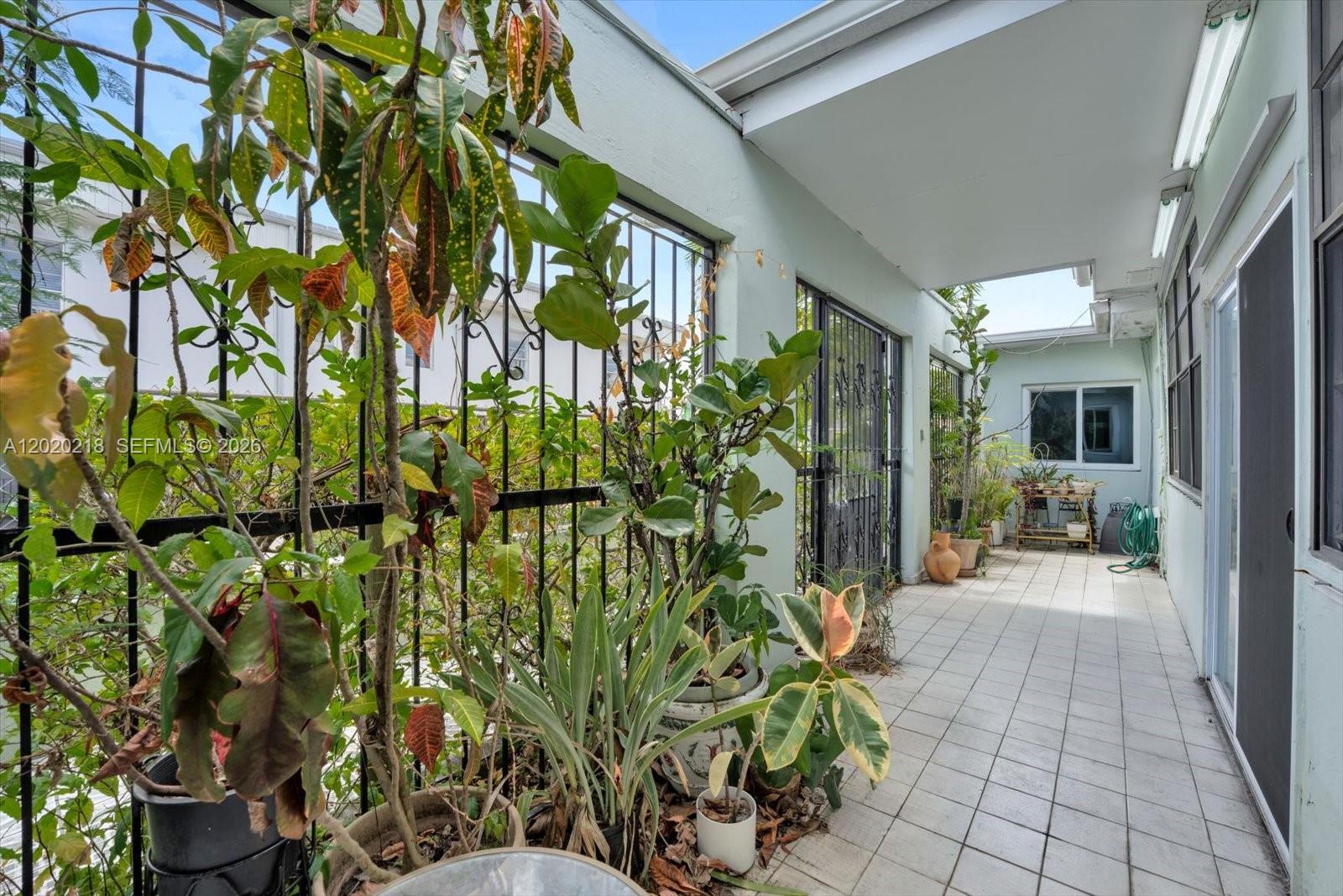 RIVERSIDE FARMS - Residential