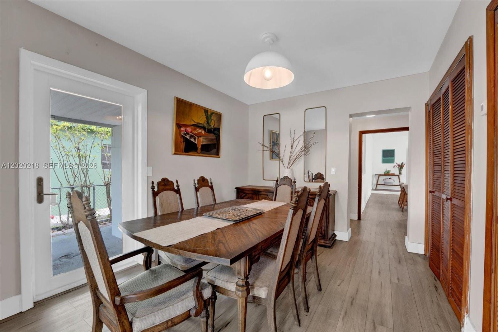 RIVERSIDE FARMS - Residential