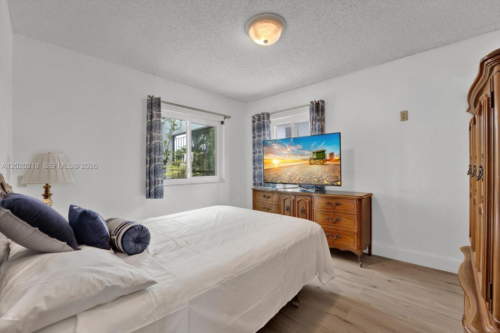 RIVERSIDE FARMS - Residential