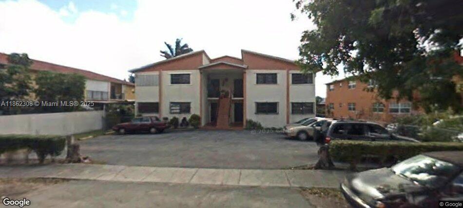 Excellent first floor apartment with two bedrooms and two bath recently painted. Property could be use like a three bedrooms apartment. Tile flooring. Pets that not weight more than 20 pounds allow with a $250.00 non refundable deposit. First month, last and security deposit require with proof of income, credit, rental aplication and police report. By appointments only. Laundry room with full washer and dryer inside the unit.