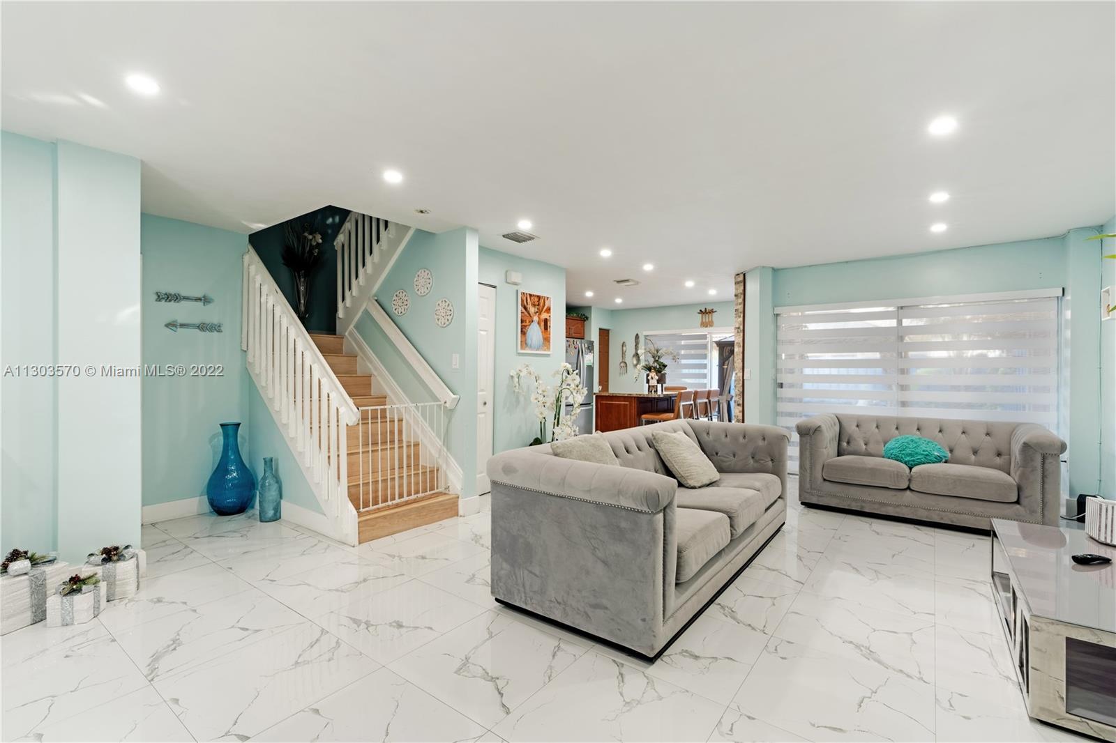 HEFTLERS LAGO MAR WEST - Residential