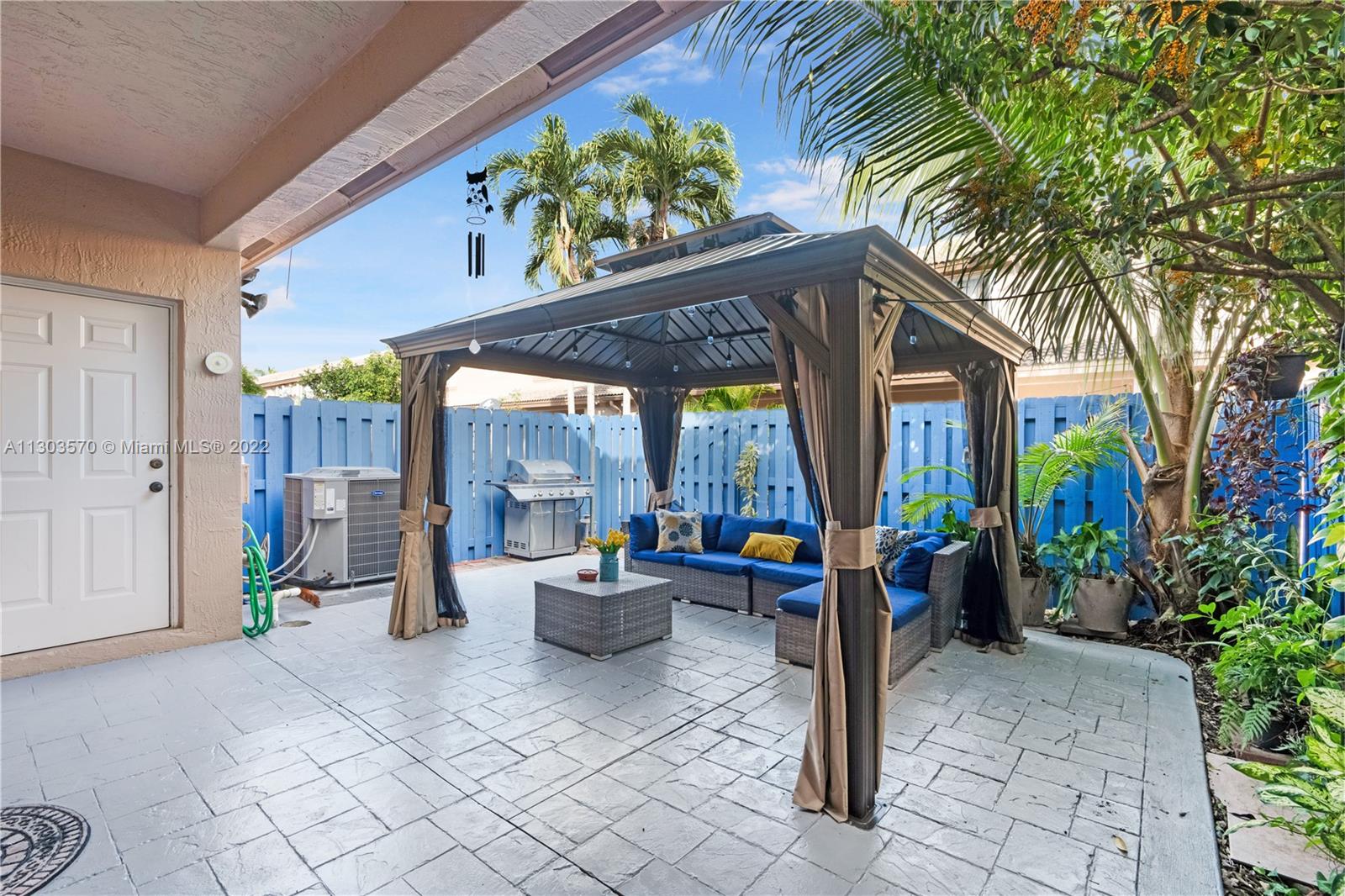 HEFTLERS LAGO MAR WEST - Residential