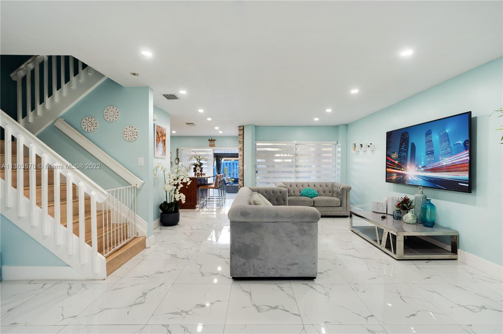 HEFTLERS LAGO MAR WEST - Residential