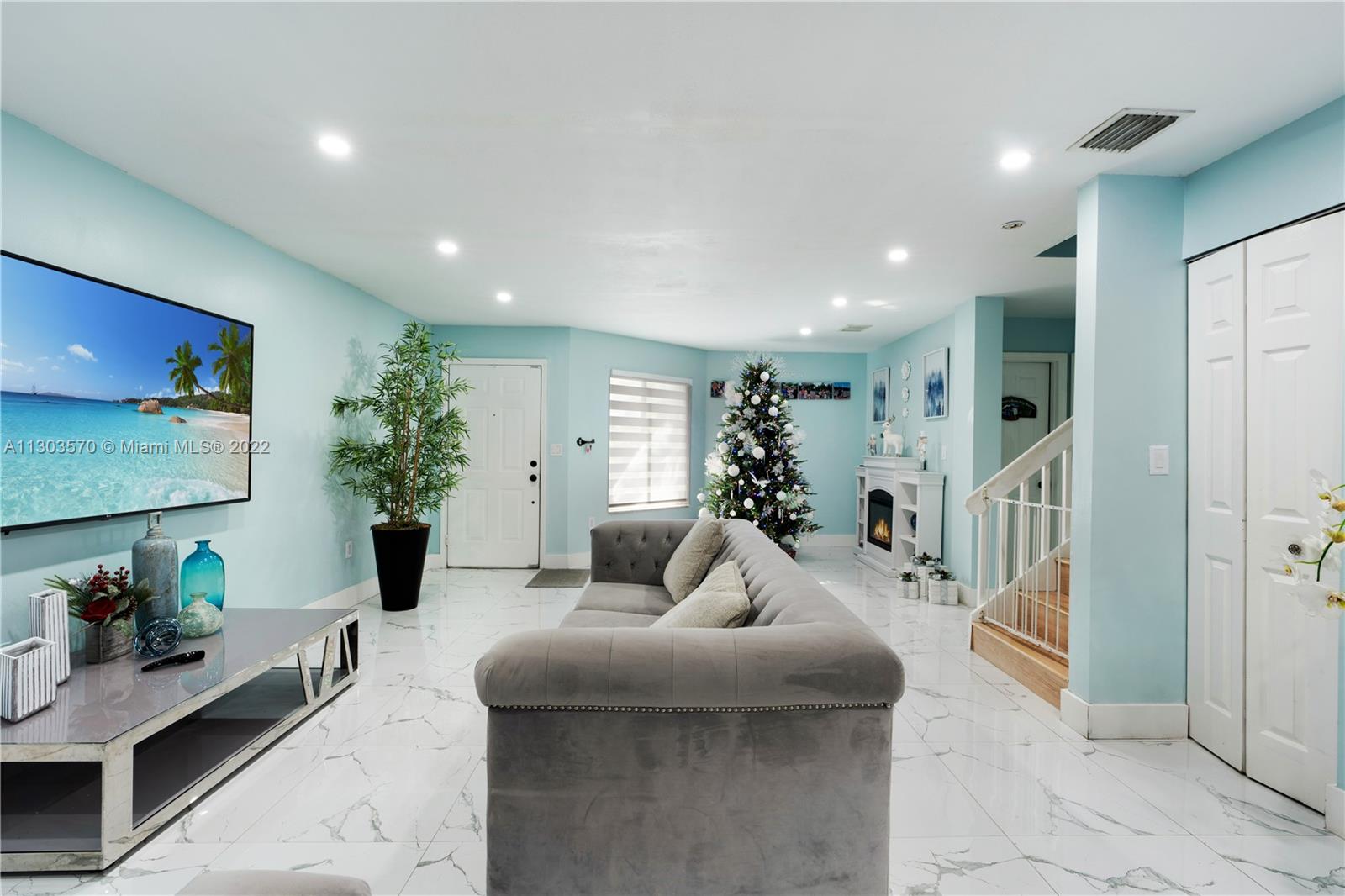 HEFTLERS LAGO MAR WEST - Residential