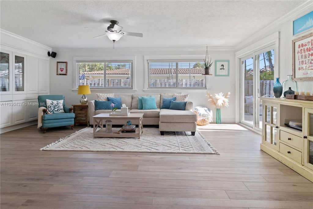 Photo of 5910 NE 22nd Ter, Fort Lauderdale, FL 33308 (MLS # A11330437)