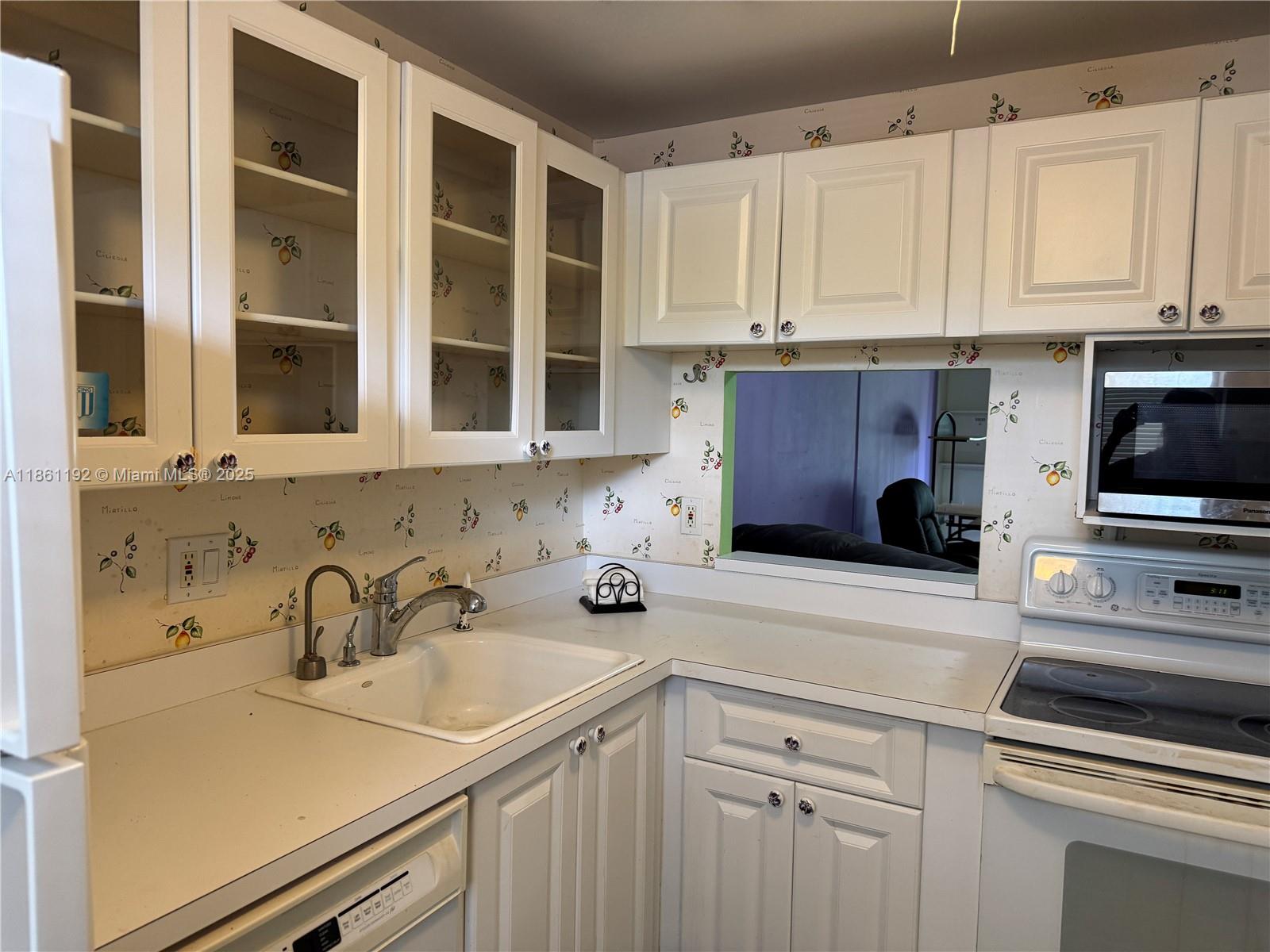 HOLIDAY SPRINGS VILLAGE 2 - Residential