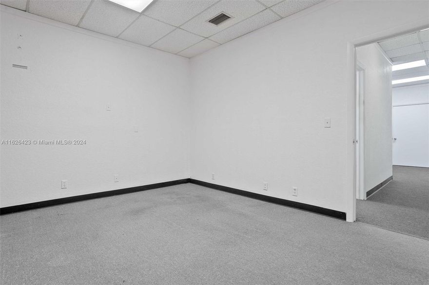 Professional office space with parking directly in front of unit.  Spacious reception/conference area with 2-3 private offices in garden-style office on Cypress Creek Blvd.