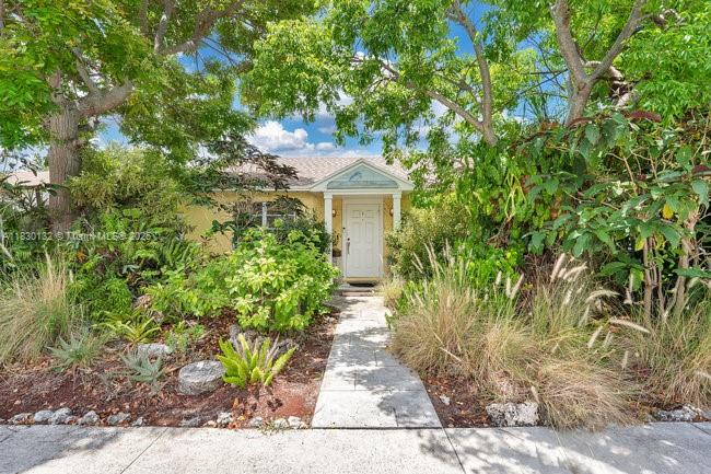 Welcome to your tropical paradise in the charming & historic district of Lake Worth Beach! This 5-bed, 2-bath (2/2 main + small Bed/Office + 2 Bed Efficiency) w/ wading pool & no HOA, is perfect for a family or investor. Currently used as Airbnb w/ potential & flexibility. Roof 13 yrs, AC 9 yrs, updated plumbing. Ideally located East of Federal Hwy, just a short stroll to Lake Worth’s vibrant & artsy downtown w/ restaurants, shops, cafes, library & more. Just 1 block from Intracoastal & Bryant Park with access to event amphitheater, boat ramp, fishing pier, nature walk, dog park, recreation areas & BBQ pavilion. The beach is a quick walk across the Lake Worth Bridge, where you can enjoy the fishing pier, oceanfront dining, public beach access & a community pool. Dont miss seeing this one!