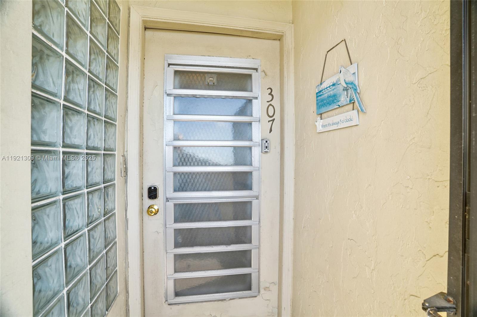 BARWOOD CONDO - Residential