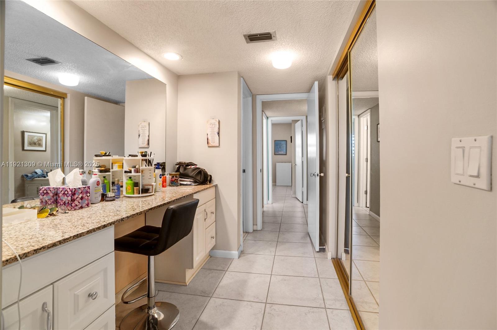 BARWOOD CONDO - Residential