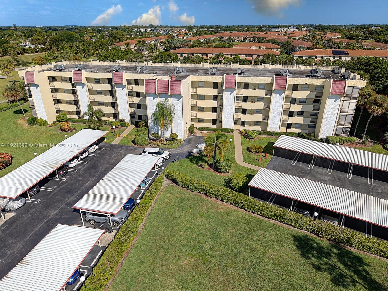 BARWOOD CONDO - Residential