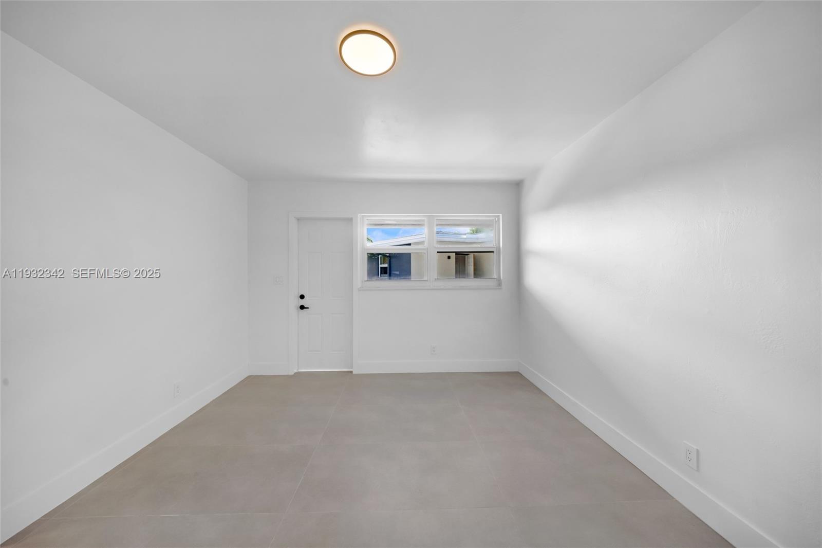 CORAL RIDGE ISLES - Residential Lease