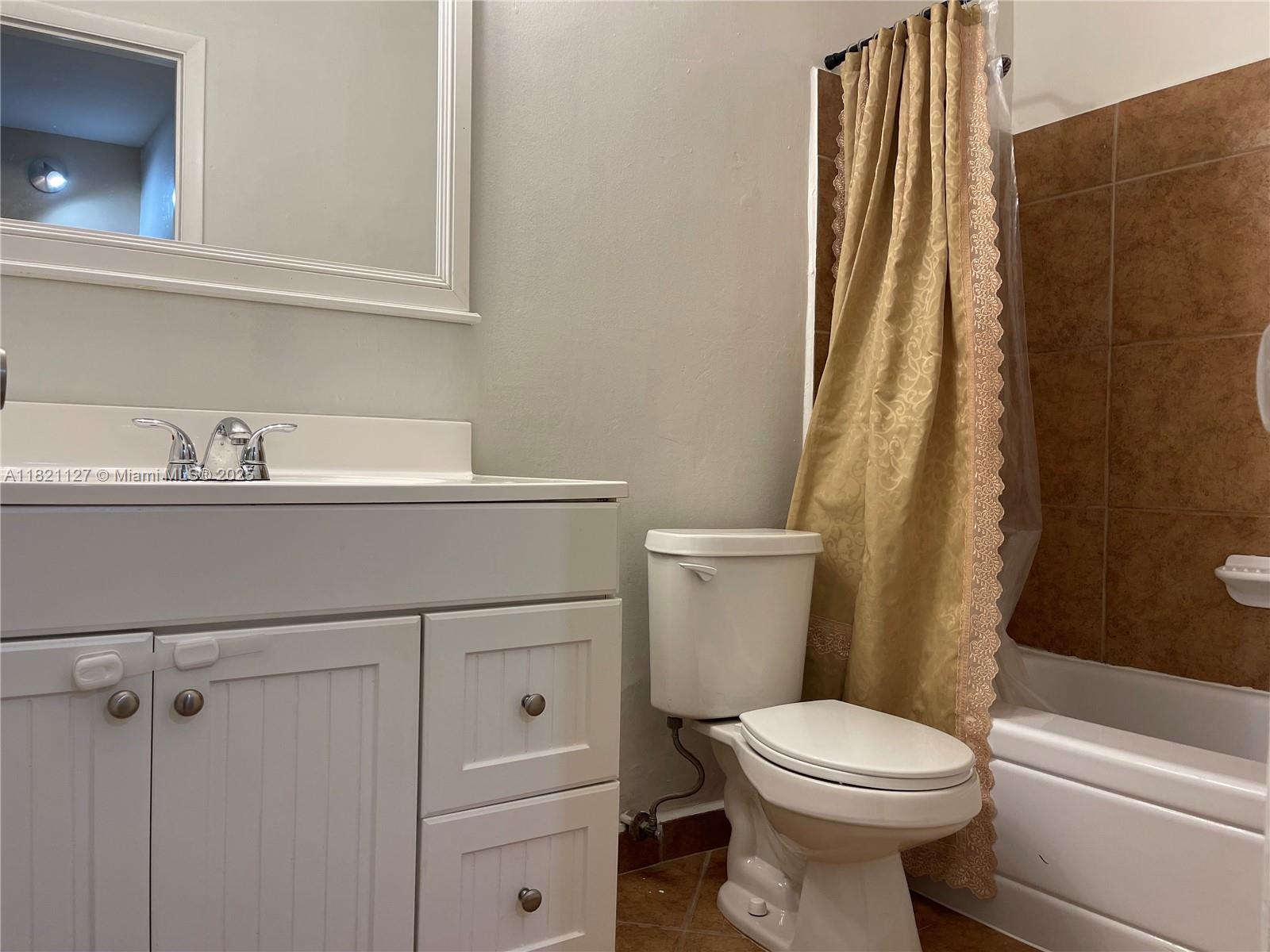 MONTEREY GARDENS OF PINEC - Residential