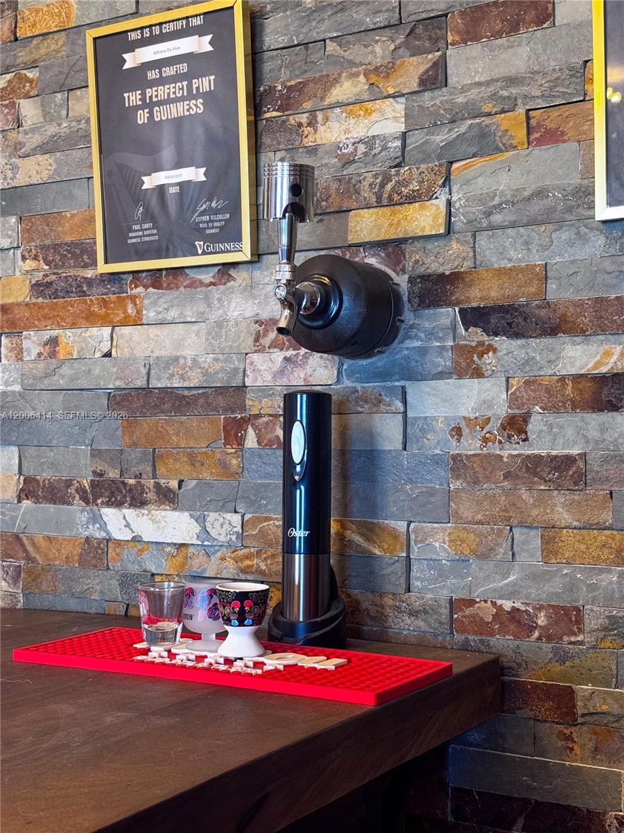 LAKES BY THE BAY KAYE - Residential