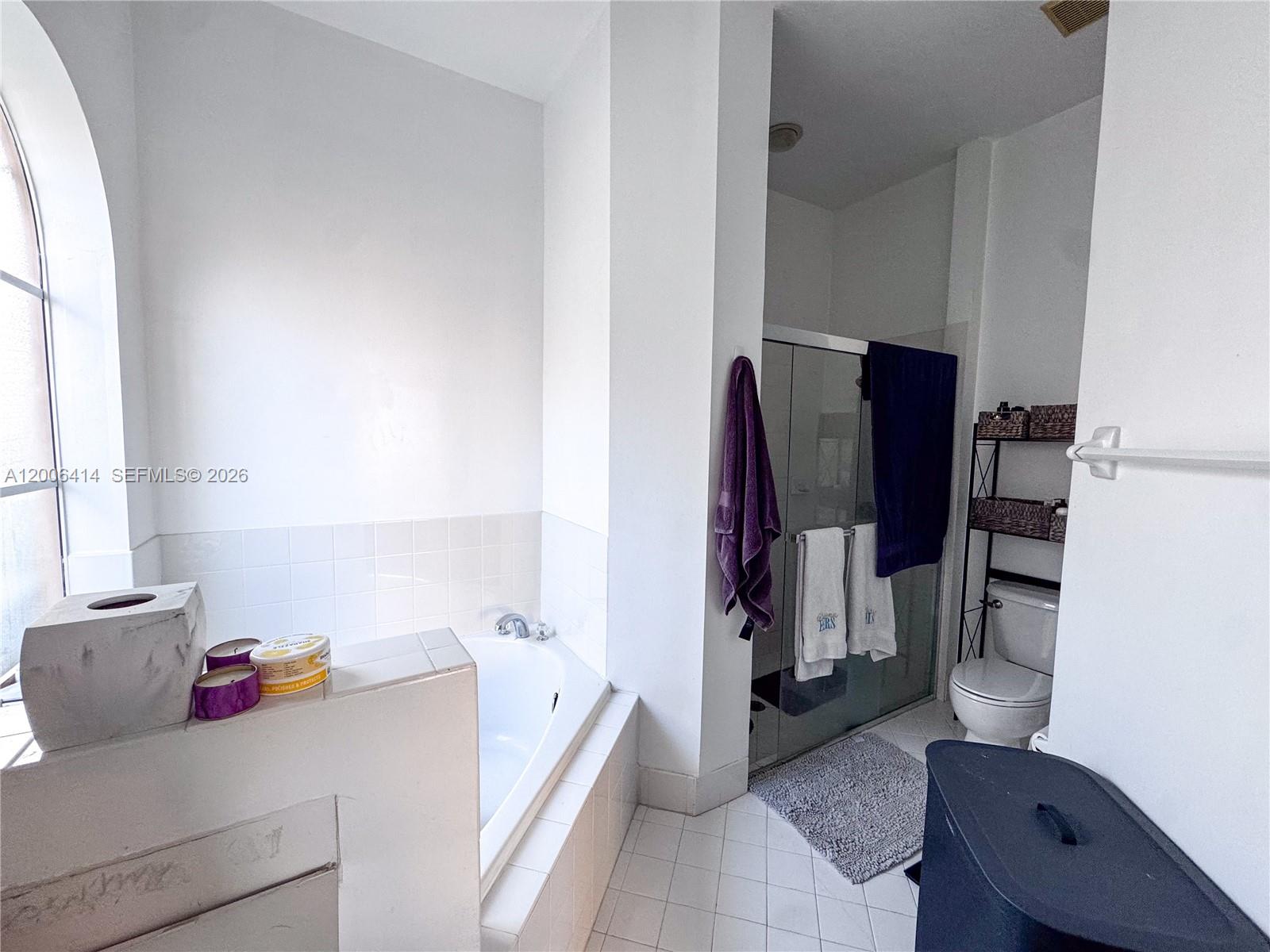 LAKES BY THE BAY KAYE - Residential