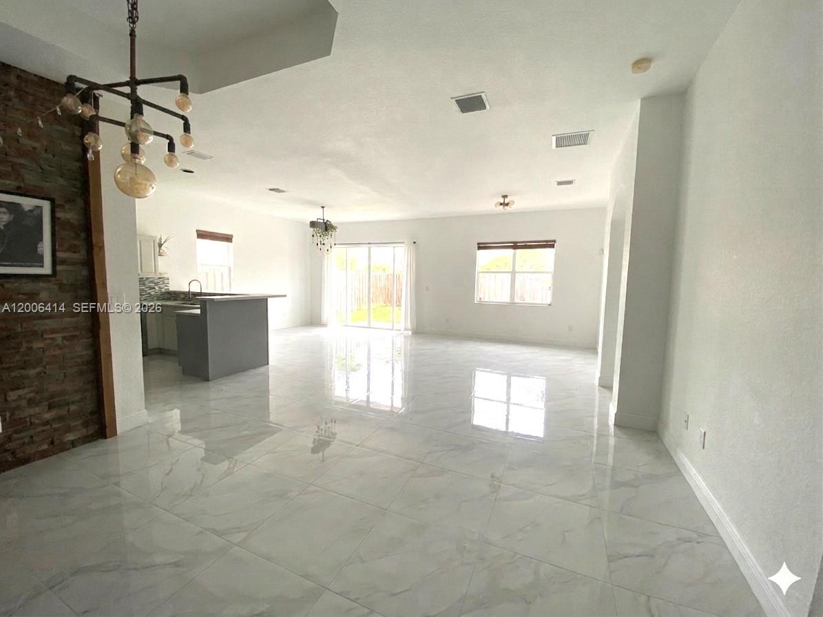 LAKES BY THE BAY KAYE - Residential