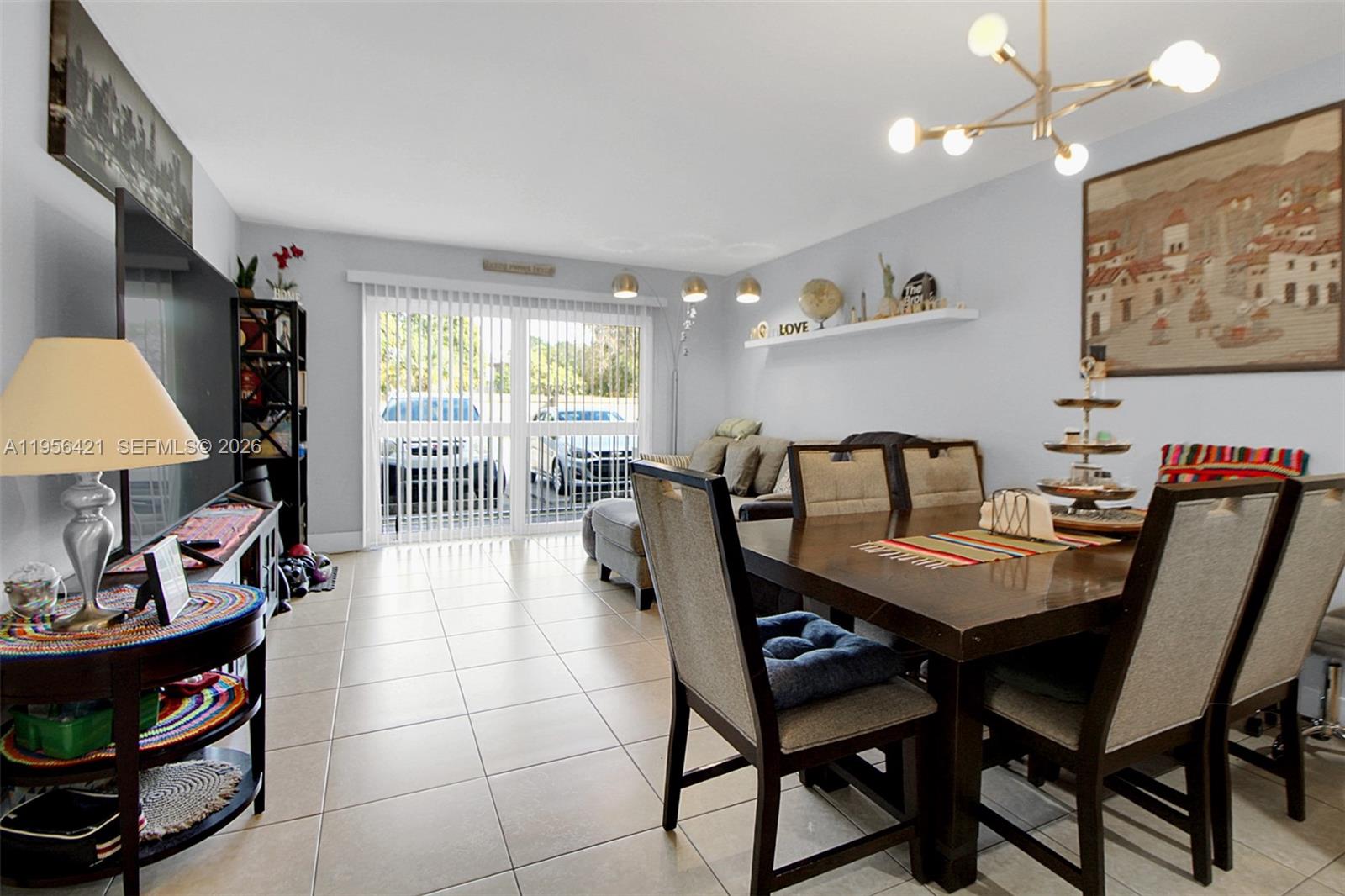 VILLAGE OF KINGS CREEK CO - Residential