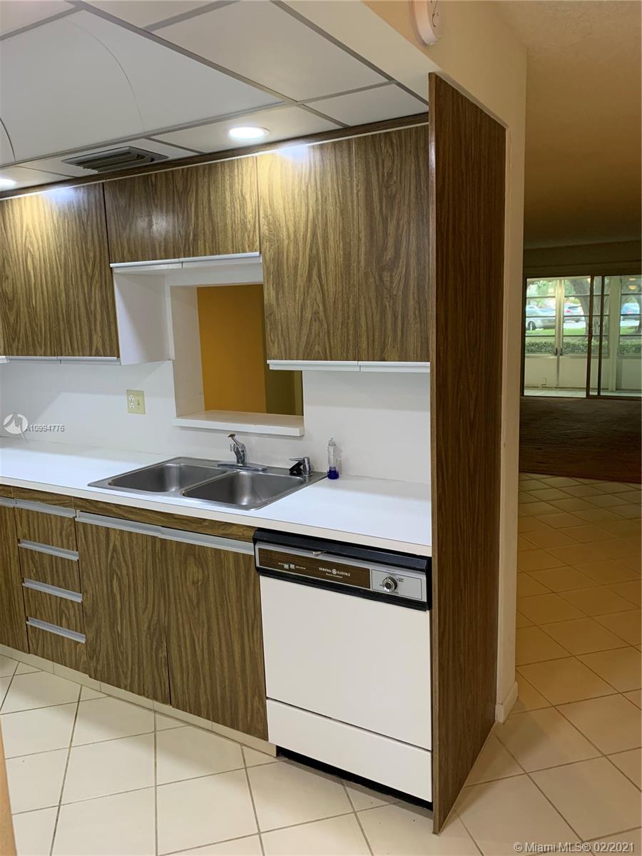 LUCAYA VILLAGE 2-C CONDO - Residential