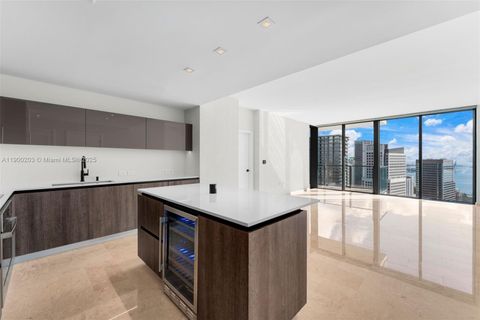 88 SW 7th St 3907 Miami FL 33130